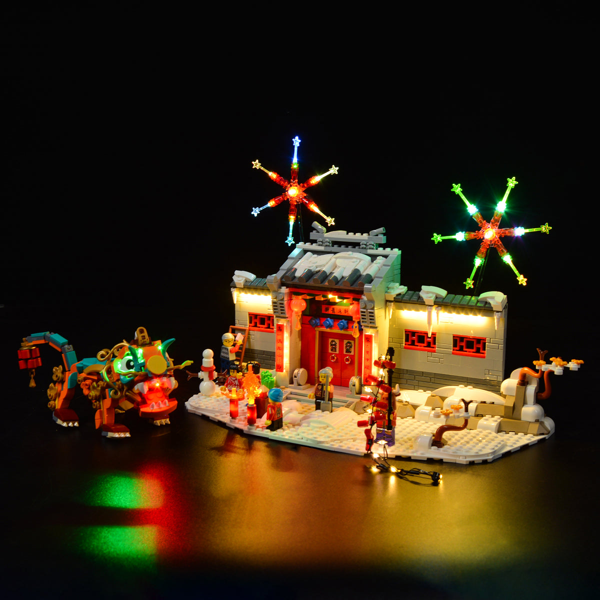 Original Standard lighting photograph of the LEGO® Story of Nian 80106 courtyard. Standard, Standard Remote and Standard RC + Sound share this lighting group.