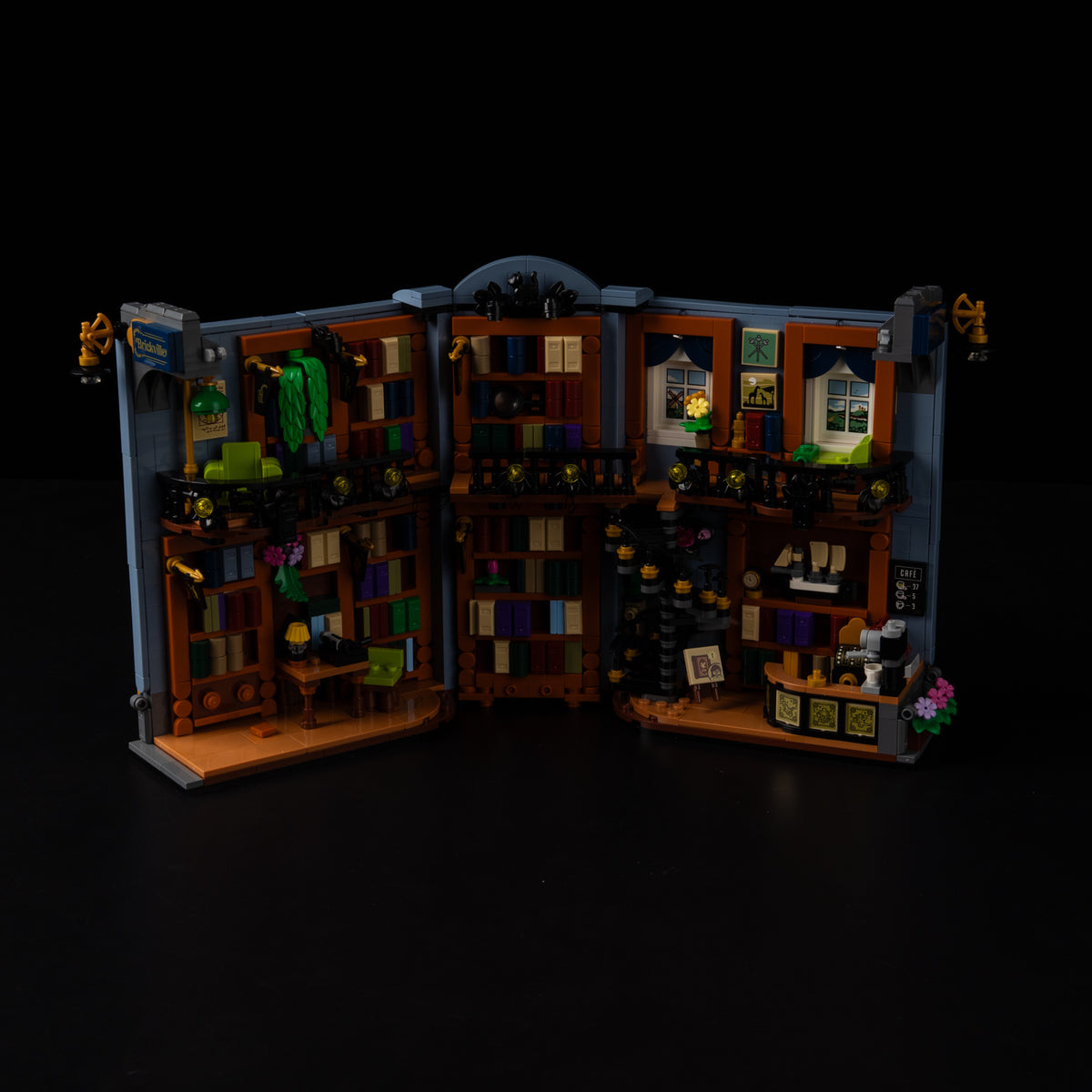 LEGO Bookstore: Book Nook 11379 before lighting