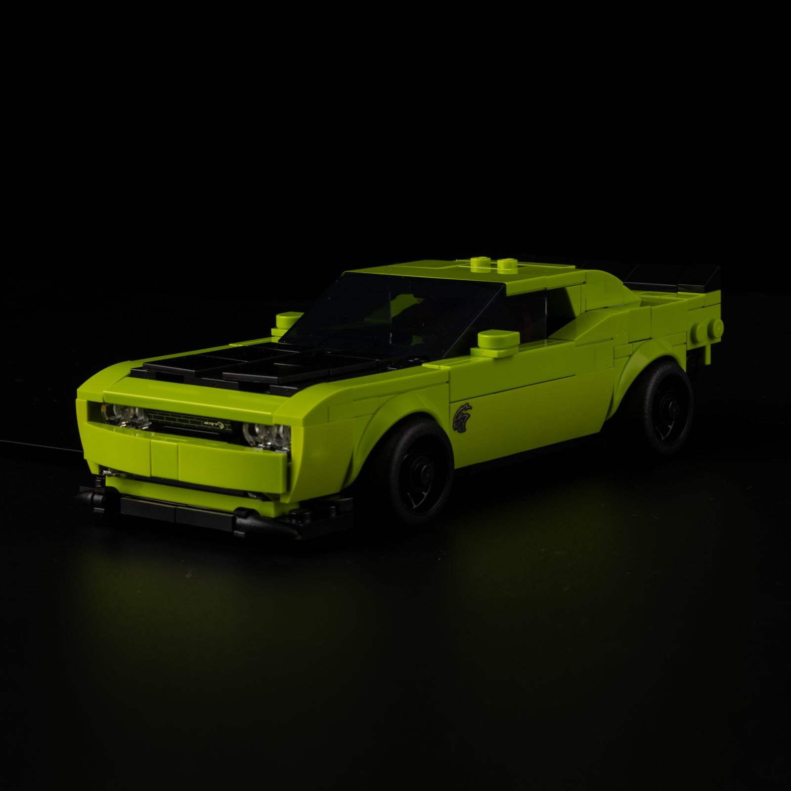 CAR.SHOP.CONNECT 　Layered ZELGER 19 Light Kit for LEGO® Dodge Challenger SRT Hellcat Sports Car 77237