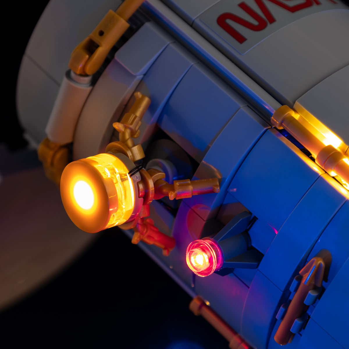 Light Kit for LEGO® Hubble Space Telescope 11382