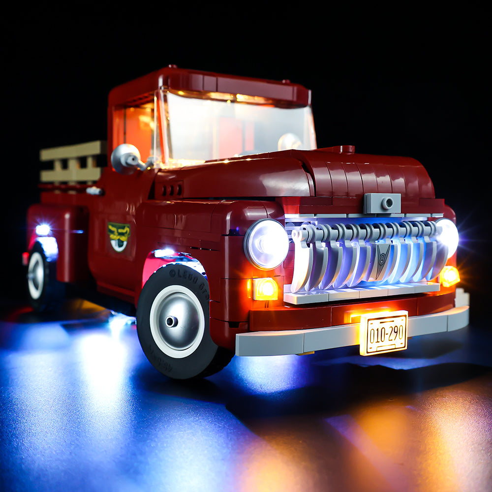 Light Kit for LEGO® Pickup Truck 10290 - close view of the illuminated front grille