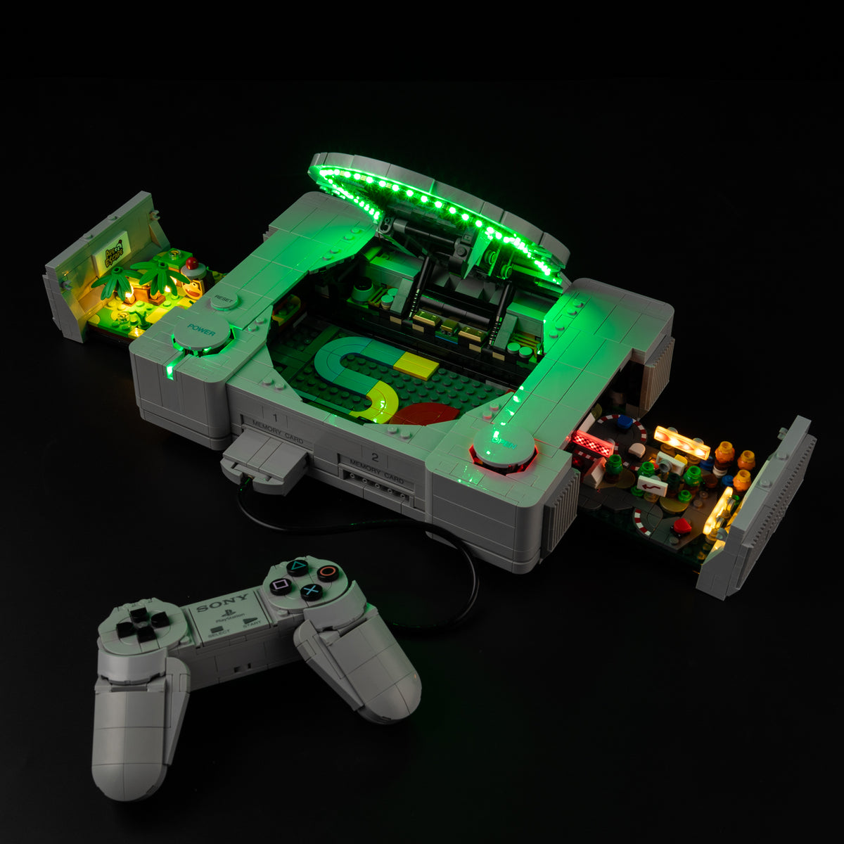 Lit disc tray and open console on the Light Kit for LEGO® PlayStation 72306