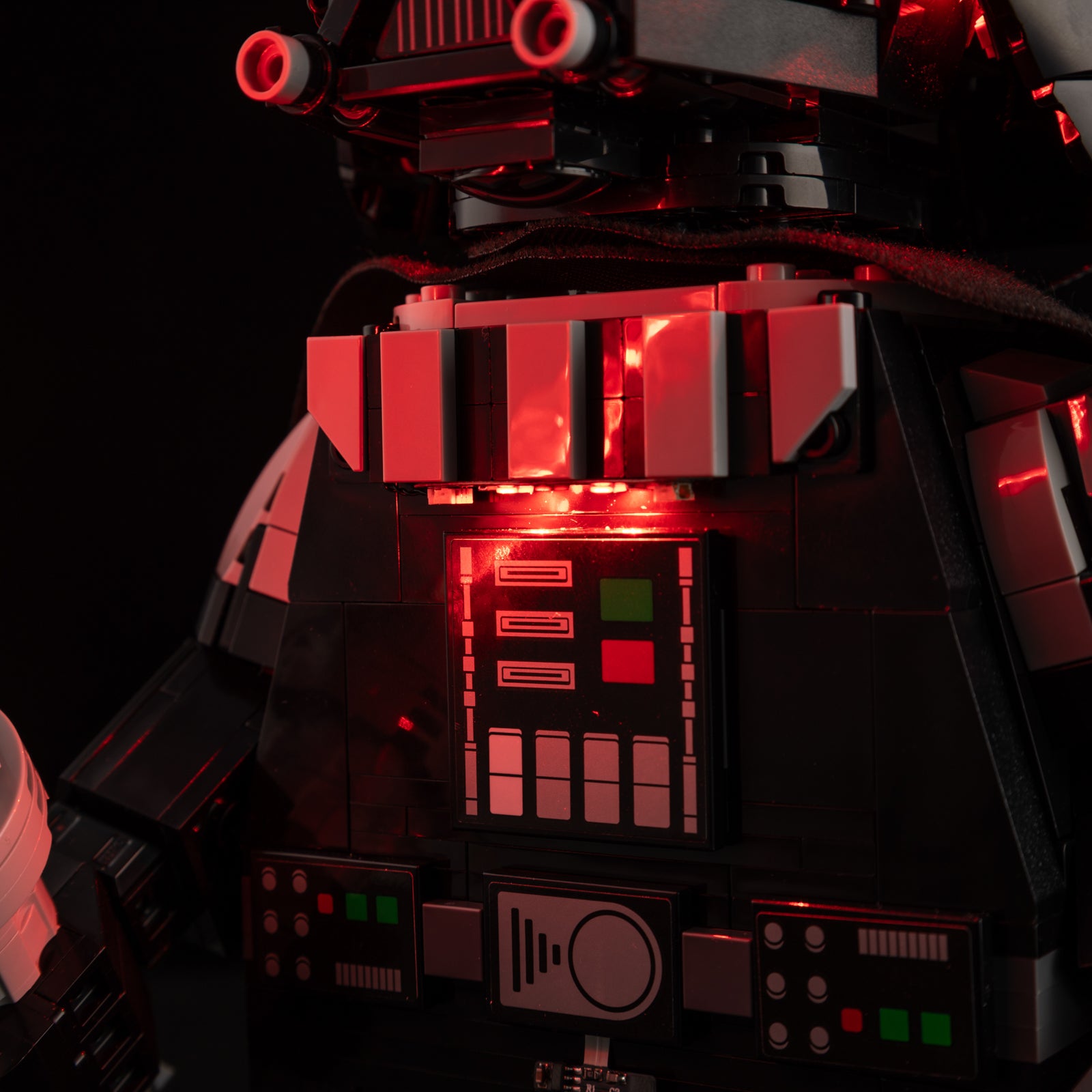 NEW LIGHT POTTERY　モモ Light Kit for LEGO® Up-Scaled Darth Vader Minifigure 75461