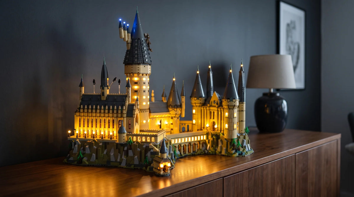 September Draw · LEGO® Hogwarts™ Castle 71043 Set + Game of Bricks Light Kit